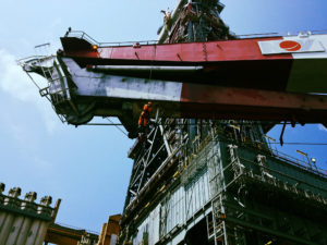 Abseiling, Maersk Deliverer