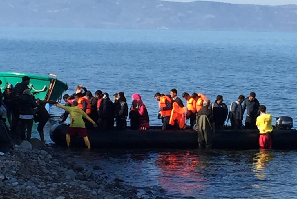 Refugee boat arriving on Lesvos